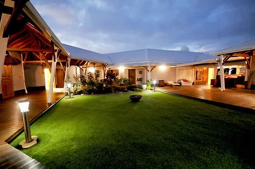 Hotel Le Soleil Levant Capesterre 3*,